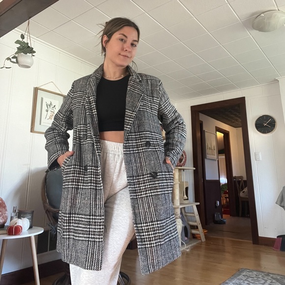 Plaid jacket size 6 - Picture 2 of 5